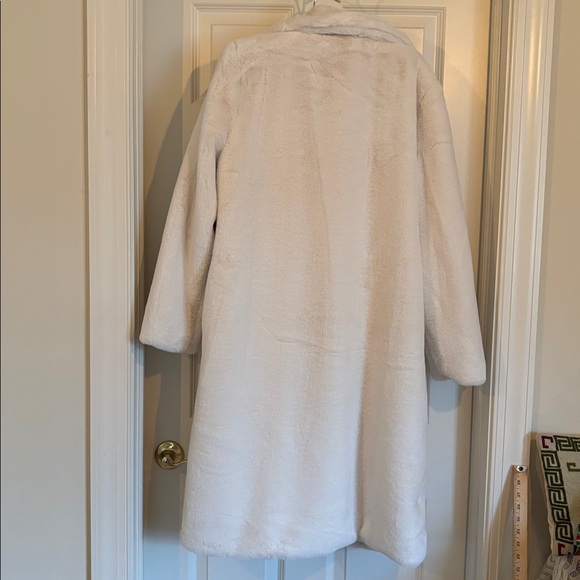 Esqualo Faux Fur Coat - Picture 4 of 10